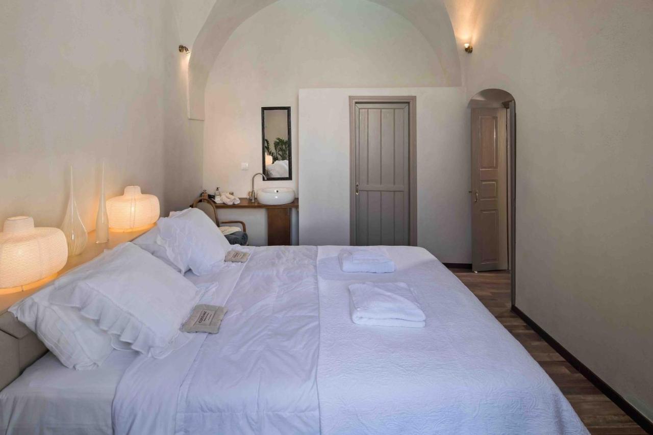 Sandandstone Villa Santorini 梅加洛克里 外观 照片